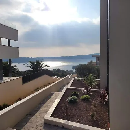 Panorama *
