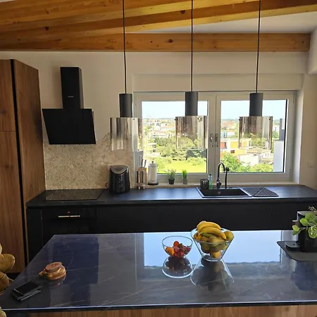 Panorama Apartment *